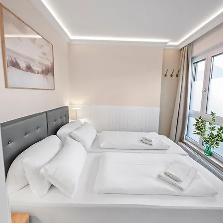 Flatista Homes - Leon